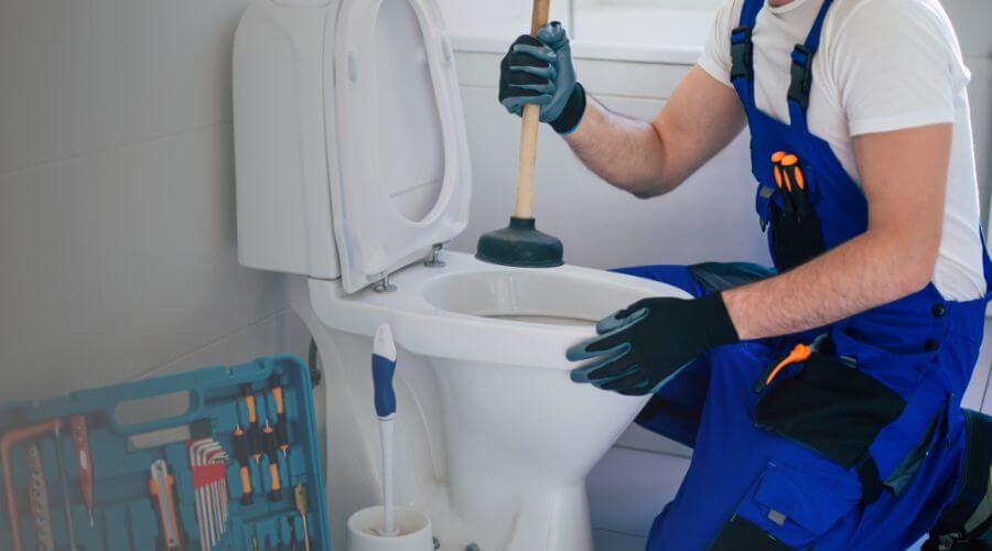 Professional emergency plumbing in Hesston, KS
